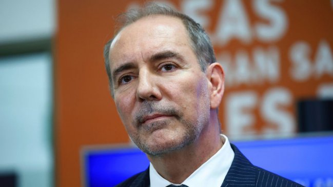 Camioneros pidieron congelamiento del diésel a Louis de Grange, que lo estimó inviable