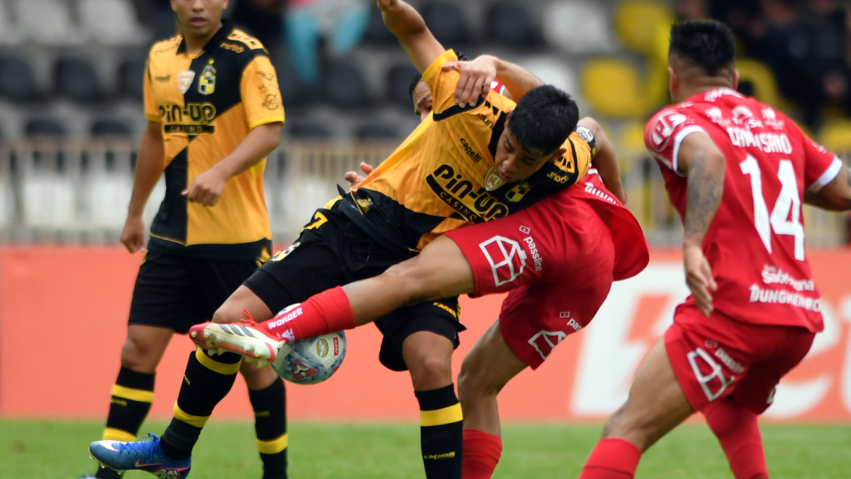 Ñublense rescató un empate ante Coquimbo Unido y se mantuvo en la parte alta de la Liga de Primera