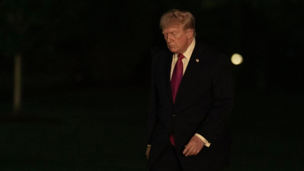 Trump afirma que EE.UU. atacó y capturó buque iraní que intentó burlar bloqueo en Ormuz