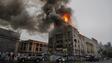 Valparaíso: Detienen a presunto autor del incendio en ex Teatro Pacífico