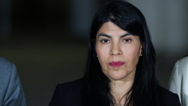 PDI detuvo a tres estudiantes de la UACh por ataque a ministra Lincolao