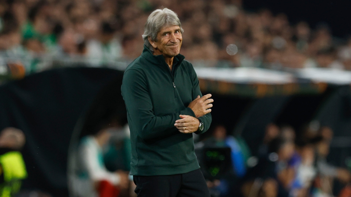 "Le falta el respeto al escudo": Hinchada de Betis lanzó durísimo comunicado contra Manuel Pellegrini