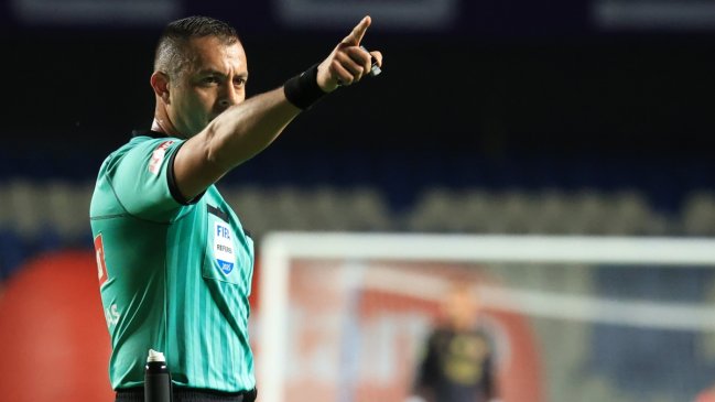 Diego Flores será el árbitro del clásico universitario