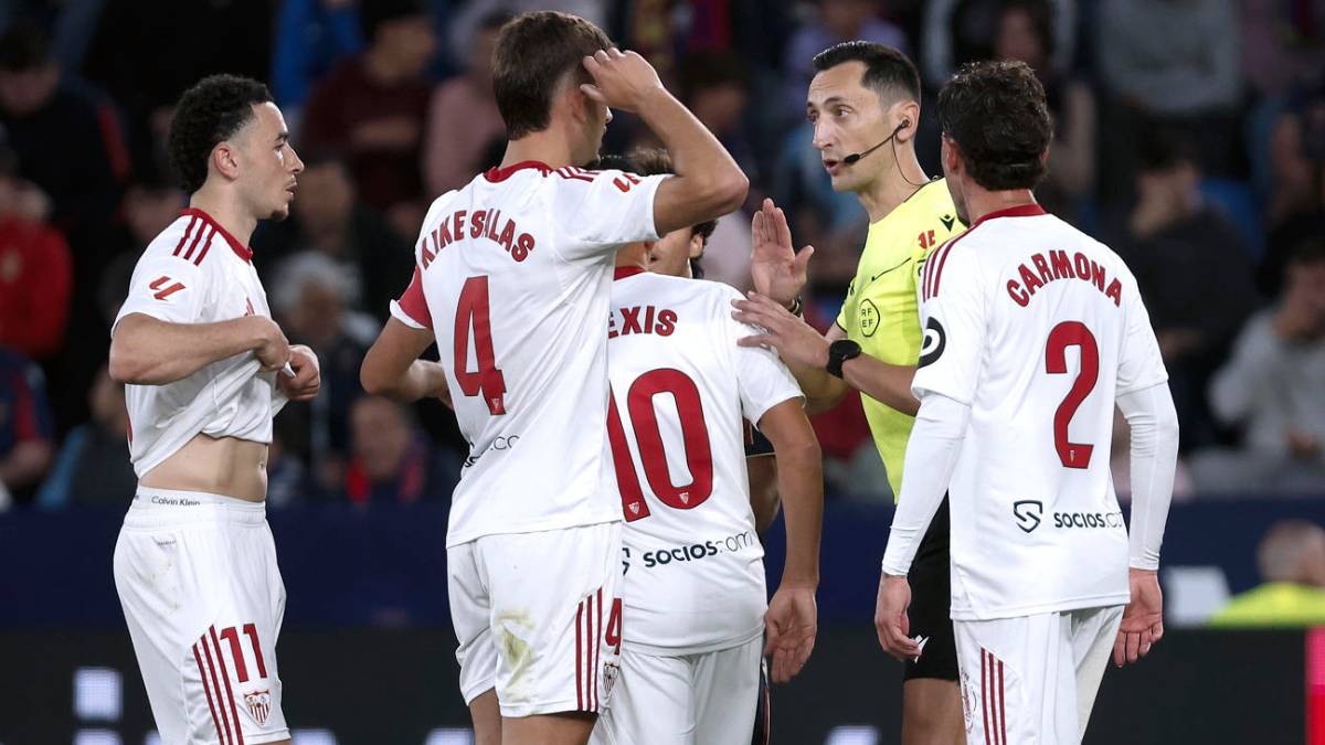 Riesgo de descenso: con Alexis, Sevilla perdió otro partido clave