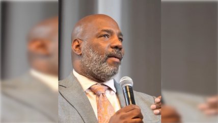   Jelani Cobb y el periodismo en tiempos turbulentos: Misión inalterable y urgencia de unidad 