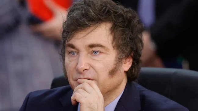 Milei promulga la reforma a la ley de glaciares para promover la minería en Argentina