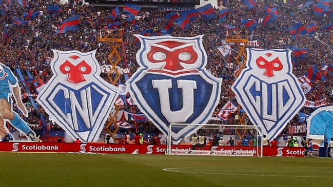 Azul Azul solicitó el registro de marca de escudos históricos de la Universidad de Chile