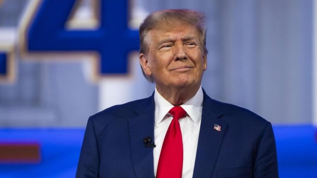 Imagen de Trump aparecerá en una edición limitada de pasaportes por los 250 años de EE.UU.