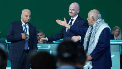 Tensión en la FIFA: Infantino fracasó en su intento de un apretón de manos entre Palestina e Irsael