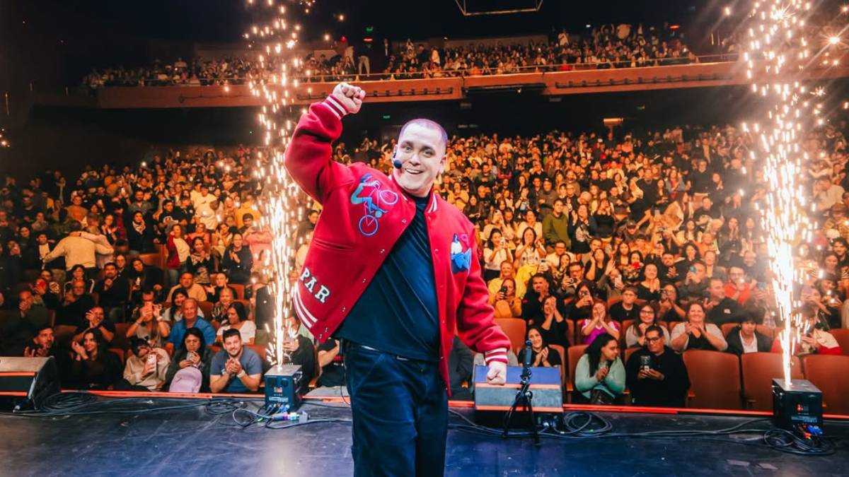 "Lucho" Miranda arrasó en show en mítico Gran Rex de Buenos Aires