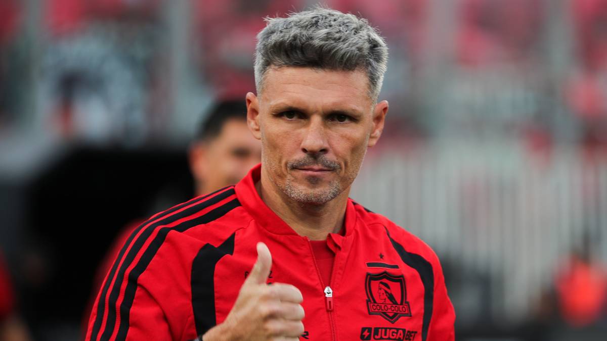 Fernando Ortiz destacó al plantel tras triunfo de Colo Colo: "Somos un equipo"