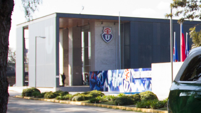 Abogado de Azul Azul se desmarcó del allanamiento al CDA: "No somos parte del proceso judicial"