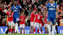 Chelsea cayó de local ante Nottingham Forest y dejó los puestos de copas europeas