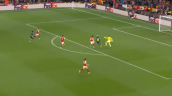 [VIDEO] Atlético lo pagó caro: La increíble ocasión desperdiciada por hijo de Simeone ante Arsenal