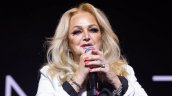 Cantante Bonnie Tyler fue hospitalizada de urgencia en Portugal