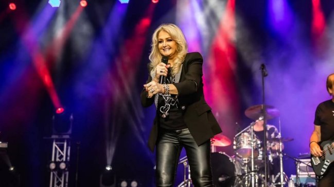 Bonnie Tyler en coma inducido tras hospitalización de urgencia