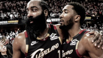 Los Cavaliers se meiteron en la serie con los Pistons gracias a un triunfo liderado por Harden