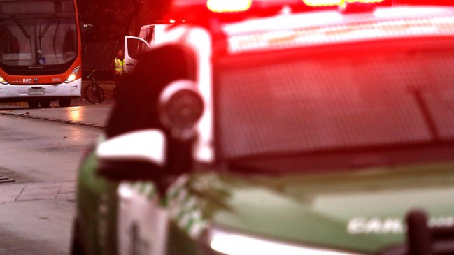 Persecución policial en Santiago dejó dos detenidos y hallazgo de cocaína