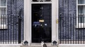 Starmer resiste las presiones de su partido para dimitir en su más grave crisis