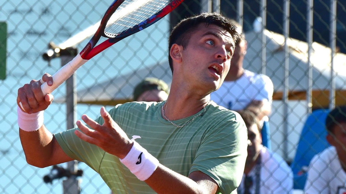 Tomás Barrios mostró su solidez en Portugal y avanzó a cuartos de final