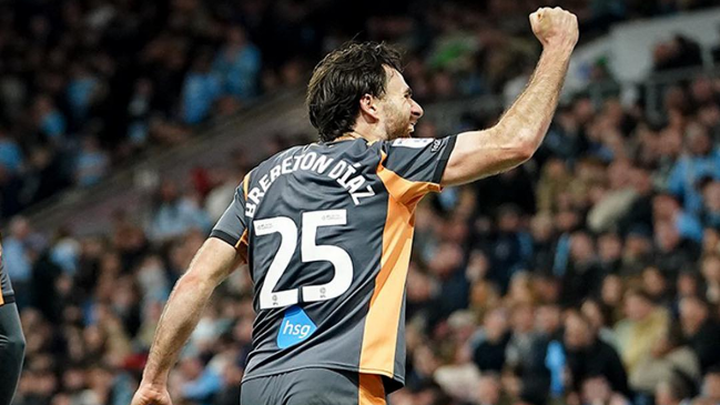 ¿Se queda en la Championship? Surgió el primer interesado en los goles de Ben Brereton