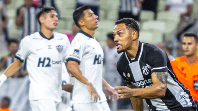 Iván Román tuvo un partido para el olvido en clasificación de Atlético Mineiro por la Copa de Brasil