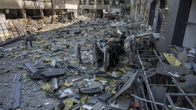 Ataque masivo de Rusia contra Kiev deja al menos 12 muertos, entre ellos dos niños