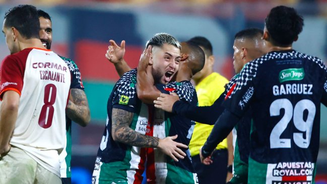   [VIDEO] Jason León deslumbró con espectacular zurdazo en la goleada de Palestino a La Serena 