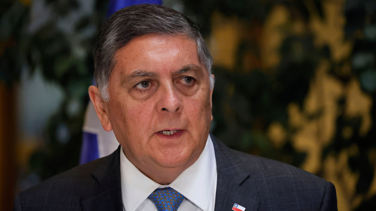 Alvarado: En privado, el SD expresa disposición al diálogo, pero en lo público domina postura FA-PC