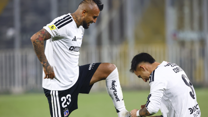 Colo Colo aplastó con seis goles a Ñublense y tomó distancia en la cima de la Liga