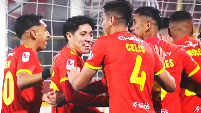 Unión Española festejó su aniversario con remontada ante Deportes Iquique