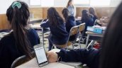 Estudio: Redes sociales superan a la familia como principal espacio de influencia emocional