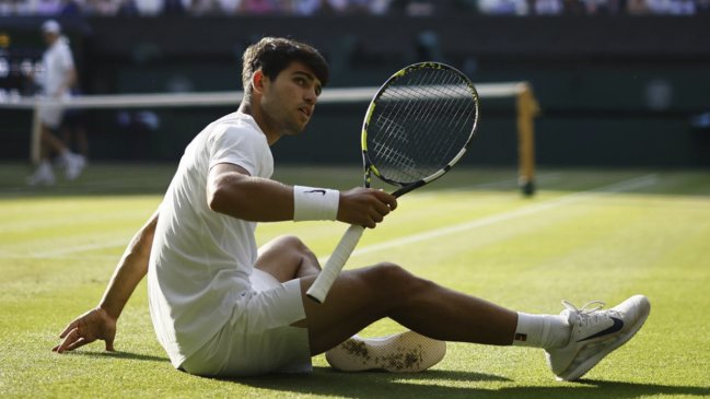 Alcaraz renunció a Queen's y Wimbledon por lesión en la muñeca