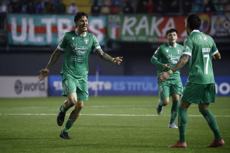 Sudamericana: Audax Italiano celebró ante Barracas Central de la mano de Piña y Coelho