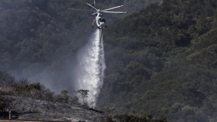   Incendio en comunidad del sur de California ha consumido al menos 1.400 hectáreas 
