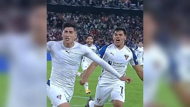   [VIDEO] Fernando Cornejo selló con un golazo el pasaje de Liga de Quito a octavos en la Libertadores 