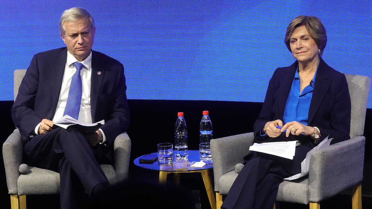 Horst y Monckeberg rechazan críticas de Matthei al Gobierno: "No representa a Chile Vamos"