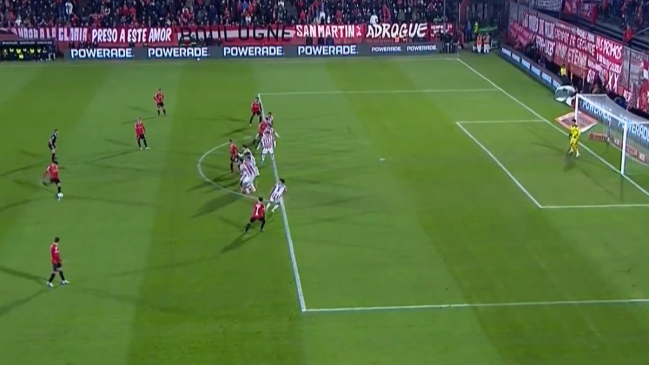   [VIDEO] Maxi Gutiérrez anotó un golazo de tiro libre para Independiente ante Unión 
