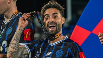   Luis Felipe Gallegos se coronó campeón de la liga australiana con Auckland FC 