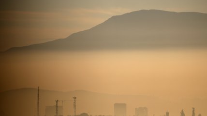 Santiago inicia la semana con preemergencia ambiental por altos niveles de contaminación
