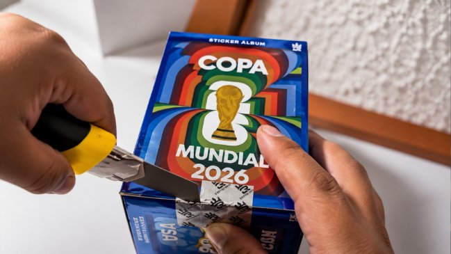 Insólita estafa: Compró una caja de láminas del Mundial y recibió bolsas de té de anís