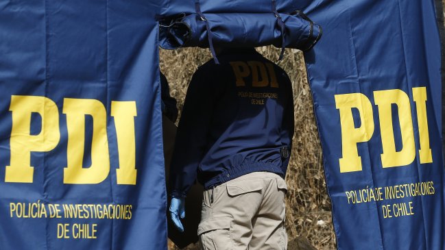 Mujer que asesinó a su pareja en Colina está prófuga: Denunció ser víctima de VIF