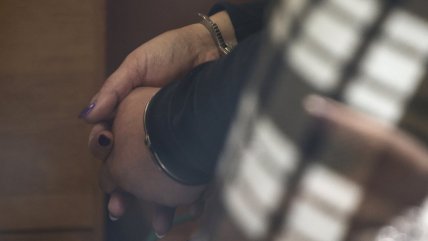   Madre e hija fueron detenidas por causar desmanes en un colegio de Arica 