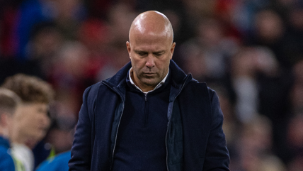   Liverpool despidió al director técnico Arne Slot: 