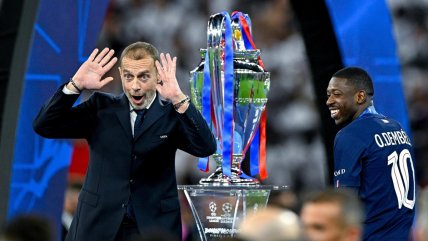   [VIDEO] Presidente de la UEFA confundió al capitán de PSG y generó divertido momento 