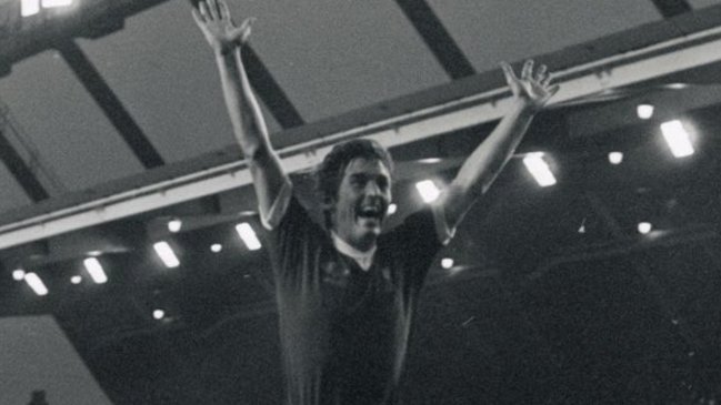 Leyenda de Liverpool y Escocia Kenny Dalglish reveló su lucha contra el cáncer