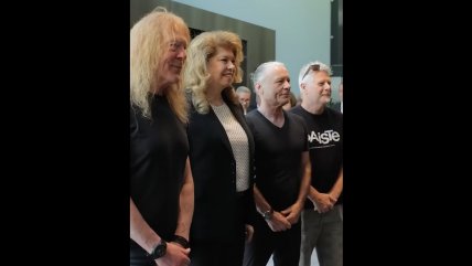   Presidenta de Bulgaria se reunió con Iron Maiden 
