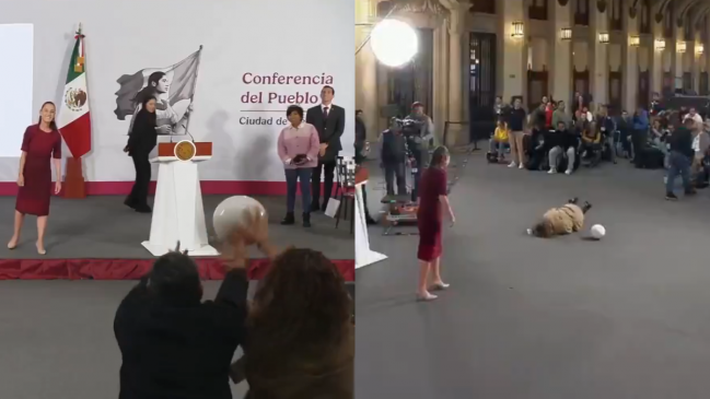[VIDEO] Periodista mexicana sufrió aparatosa caída en busca de un balón durante conferencia