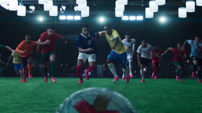 [VIDEO] Una constelación: Marca deportiva unió a grandes estrellas antes del Mundial