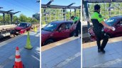 Conductora siguió el GPS y terminó manejando por las vías del tren en Estados Unidos